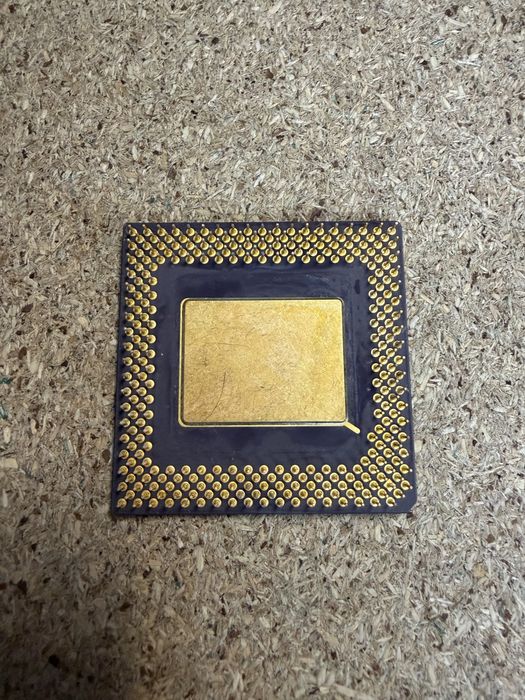 Ретро Процесор AMD-K5 PR100ABQ