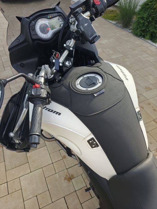 Suzuki V-strom 650