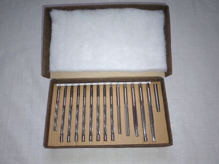 усунення підсмоктування повітря через вісь дросельної заслінки