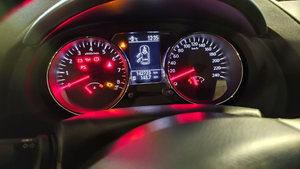 Nissan Qashqai 2010 PL 2.0 benz, Acenta, I-szy właść, bezwypadków, hak