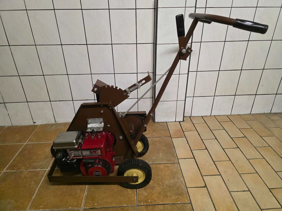 Wycinarka Darni Ryan obrzynarka do obrzeży trawników Turfco BILLY GOAT Podcinarka do darni Camon  Ryan