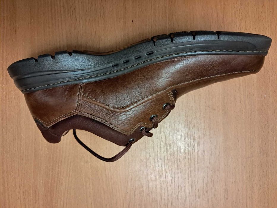 Оригинальные  туфли Clarks  размер 43