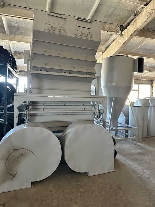 ОЧИСНА МАШИНА-СЕПАРАТОР  решетно- повітряна МПО-50 НС