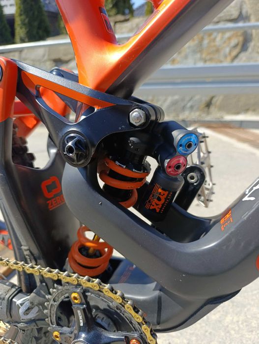 Mondraker summum carbon pro 2016