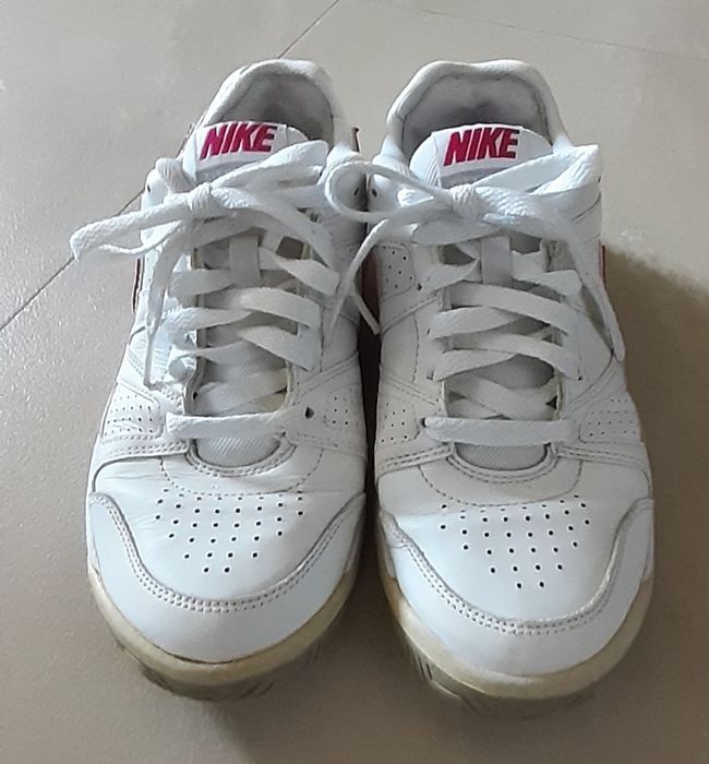 Sportowe buty skórzane NIKE r.39, wkładka 25cm
