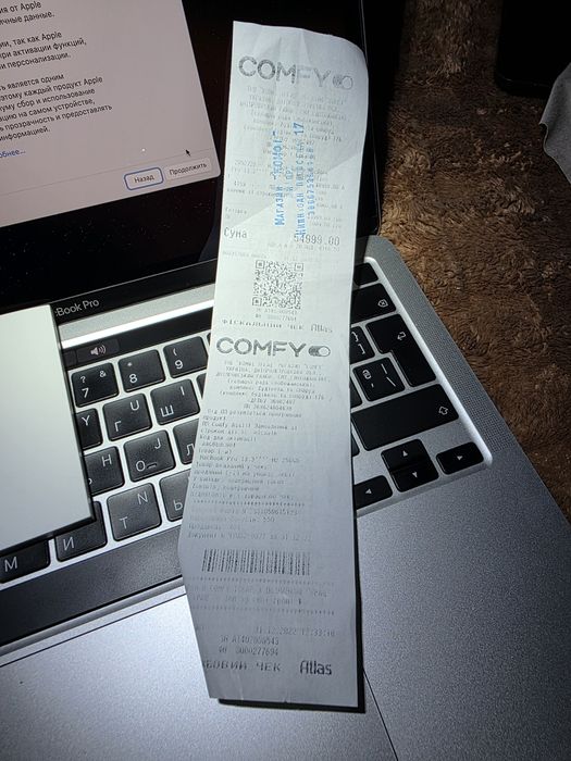 Macbook pro 13. 2022 M2 8/256