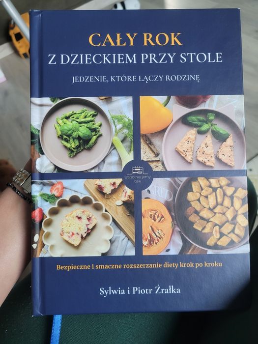 Książka cały rok z dzieckiem przy stole