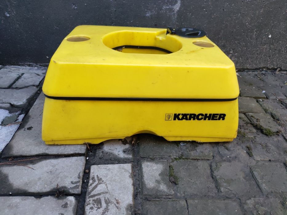 Продам водяной бак karcher