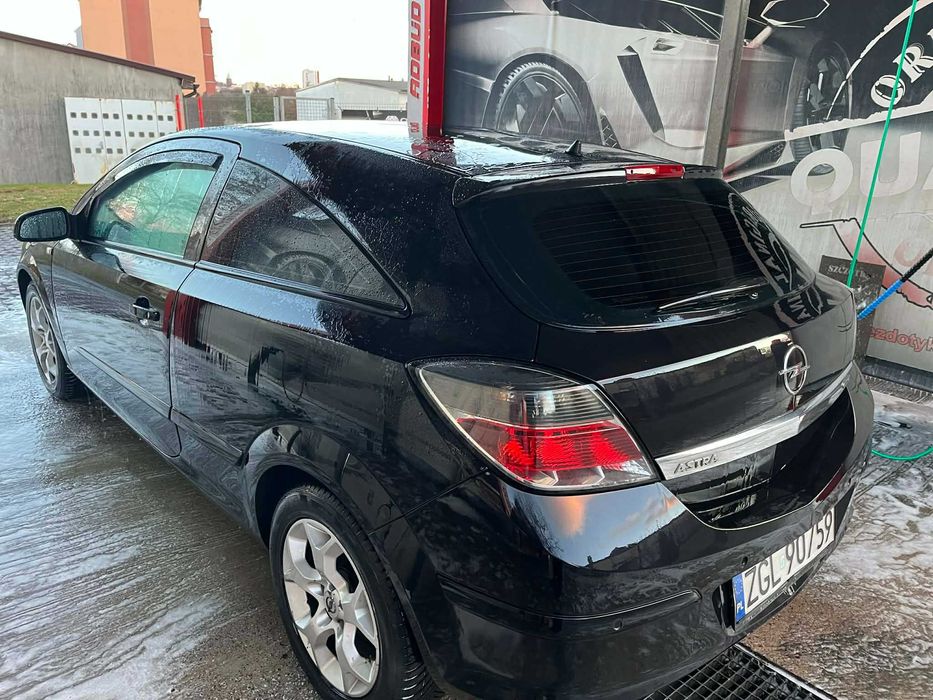 Opel Astra H GTC Coupe/Hatchback