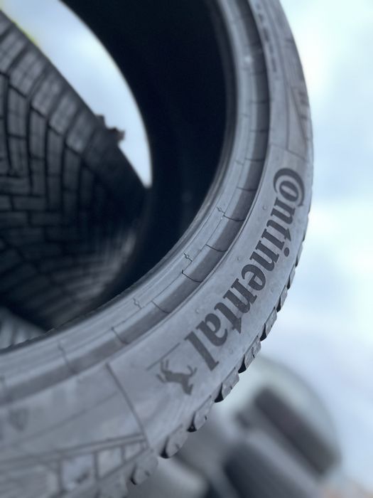 235 45 R20 (All Season) Continental AllSeasonContact