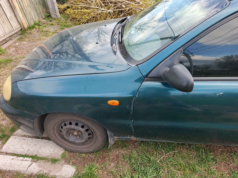 Автомобіль Ланос