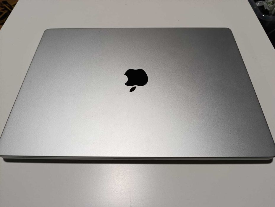Apple: Macbook Pro M4 Max (2024)