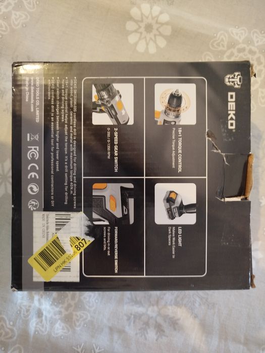 Berbequim/Aparafusadora DEKO 20V com bateria, carregador e acessórios - Novo