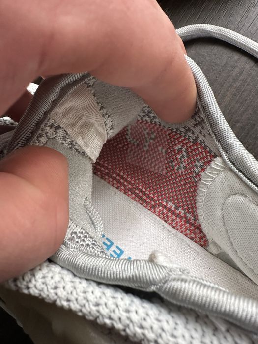 Кросівки жіночі Adidas Yeezy Boost 350 V2, Розмір 39 1/3 Оригінал 100%