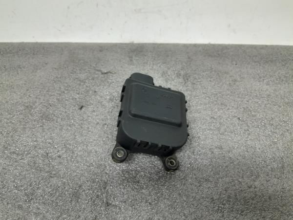 Motor da comporta da sofagem SEAT Ibiza II (6K1)