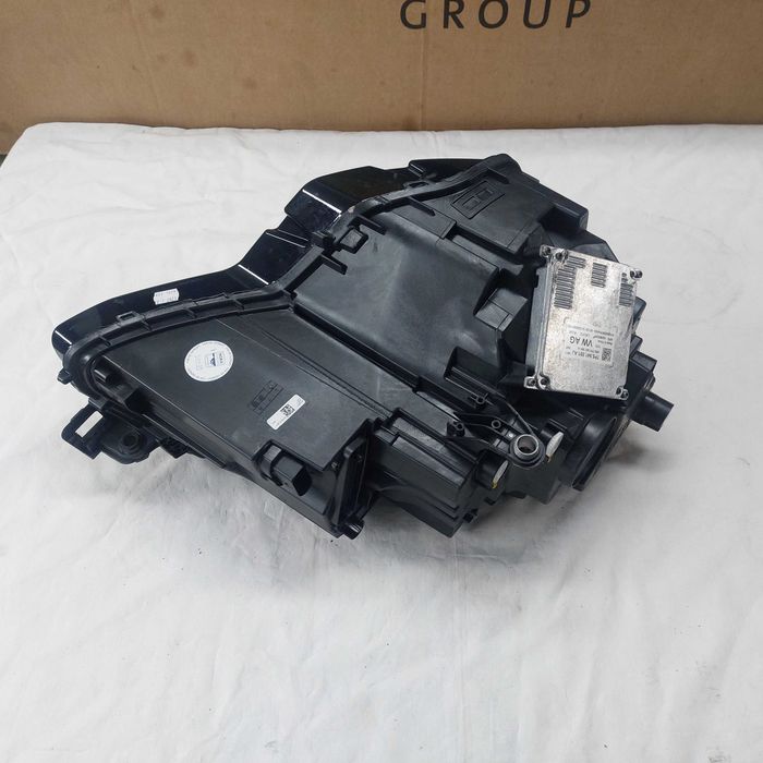Reflektor Lampa Skoda Karoq nowa oryginał (naprawiana)