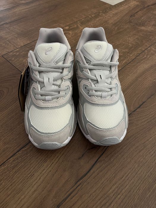 Asics model Gel-Nyc