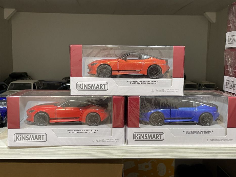 Нова машинка 2023 NISSAN FAIRLADY Z колекційна модель іграшка дитяча