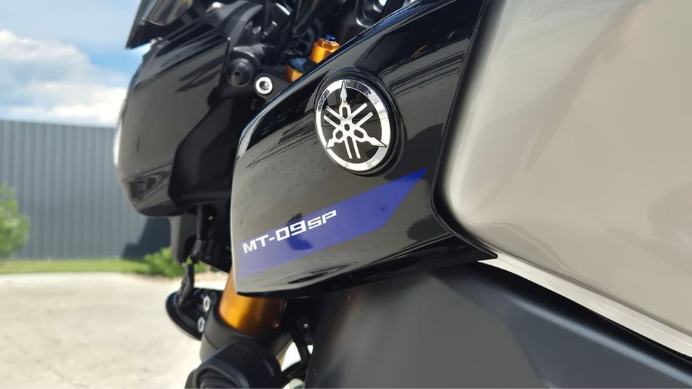 Офіційна Yamaha mt-09sp