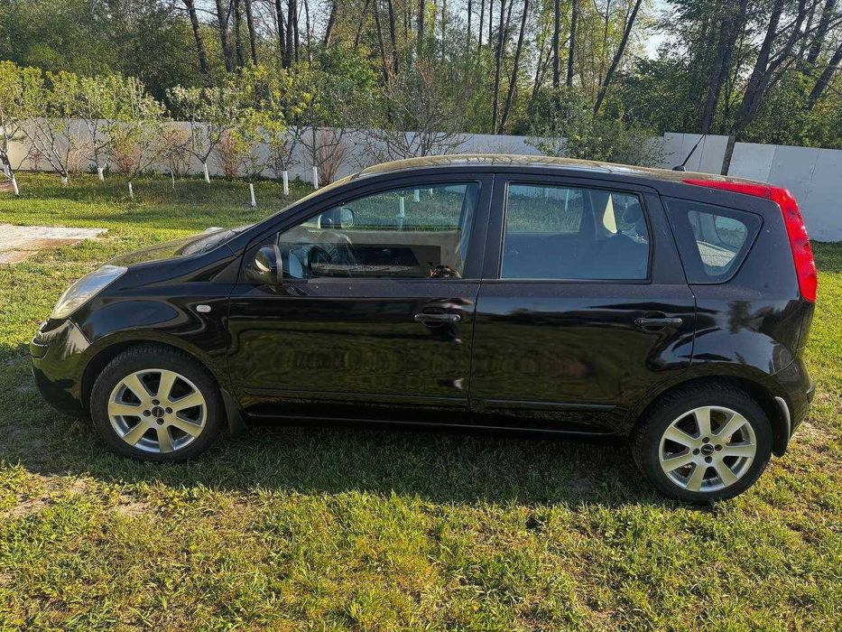 продам автомобіль Ніссан Ноут
