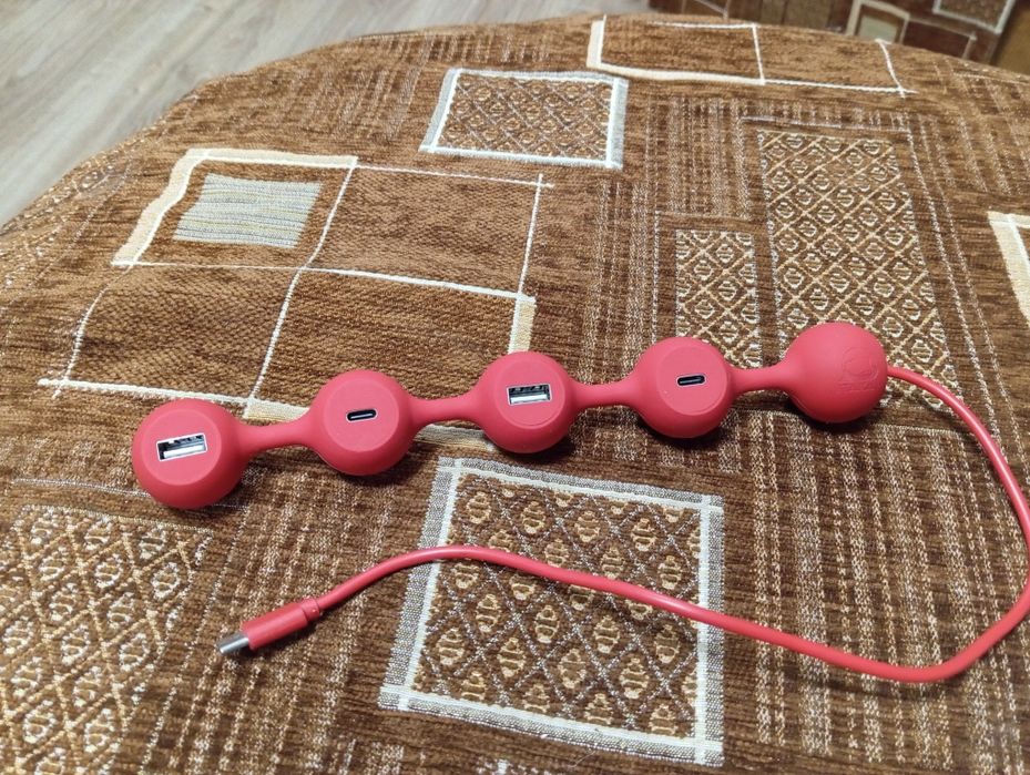 Rozdzielacz USB czerwony