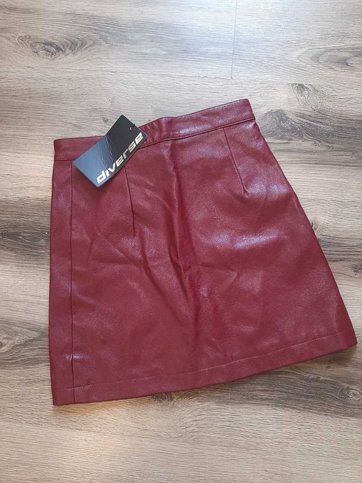 продаю жіночу спідницю