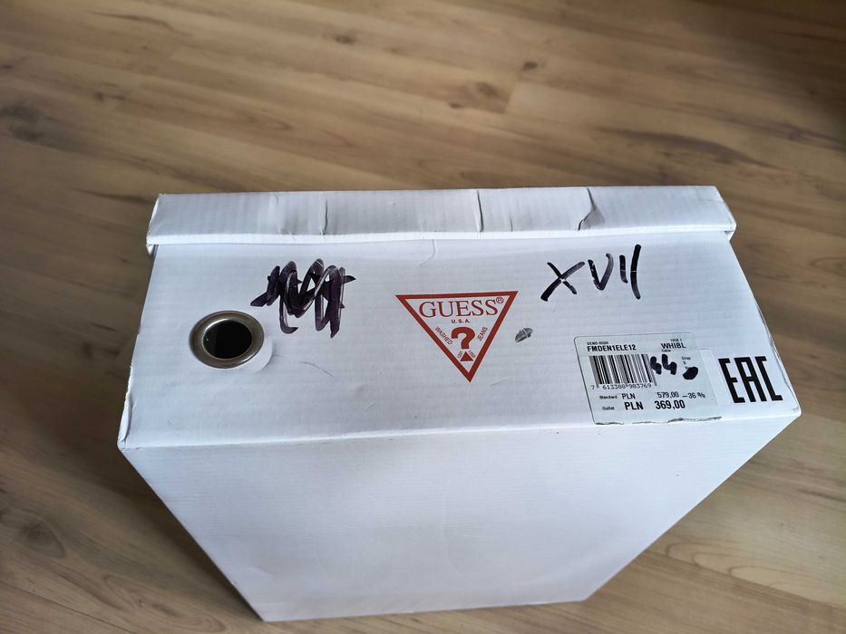 Buty sportowe GUESS , rozmiar 44 , granatowo-szaro-białe