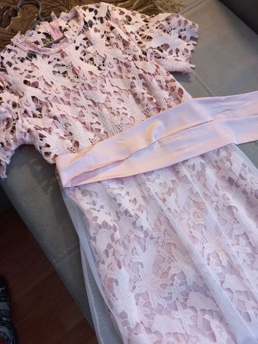 Пудрова гіпюрова святкова випускна сукня\плаття