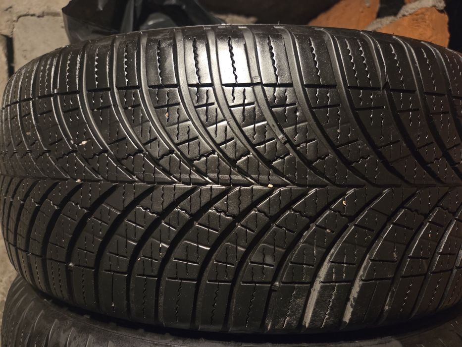 Goodyear vector 4seasons RunFlat 2023r