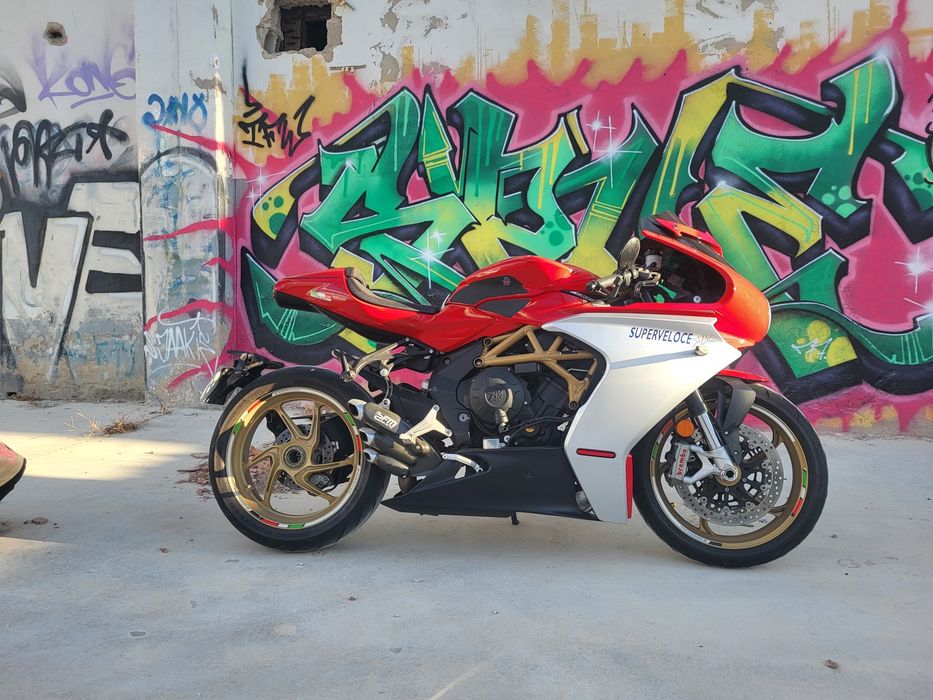 Mv Agusta superveloce800