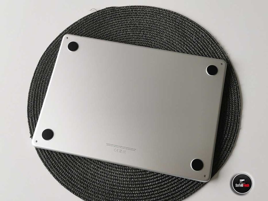 JAK NOWY MacBook Air 13 M4 16 GB 256SSD Silver Bat. 100% GW. 08.2026