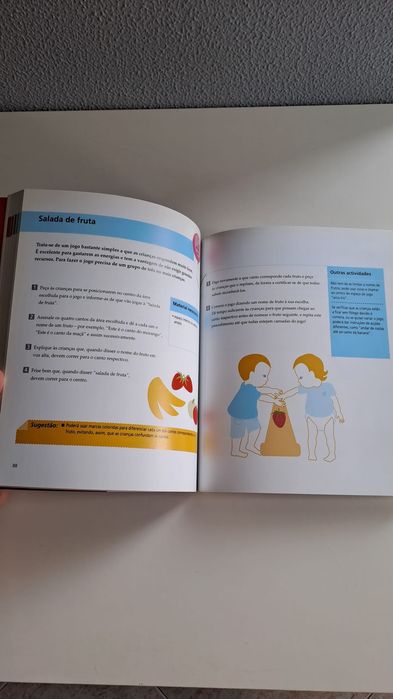 Livro "Vamos Brincar"