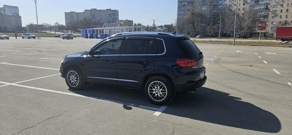 Продам Volkswagen Tiguan