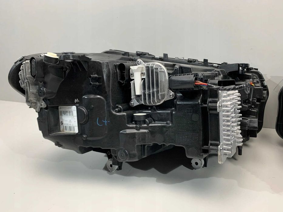 BMW X3 G01 X4 G02 IX3 G08 USA EU Фари передні