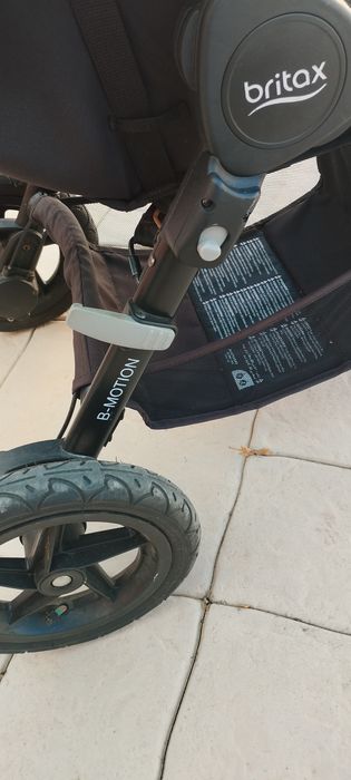 (carro já foi vendido) Ovo Britax Romer isofix pará bebe ótimo estado.