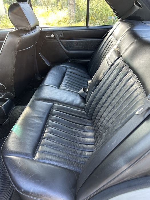 Mercedes E 200D de1989