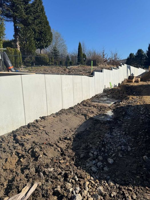 Roboty ziemne koparka ścianka mur oporowy typu L prefabrykowany Kraków