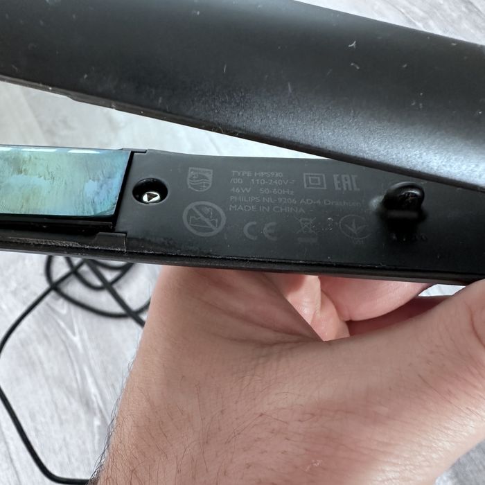 Випрямляч для волосся Philips