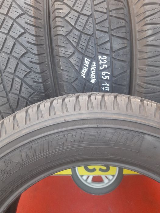 4 pneus Michelin 225/65R17 Latitude cross X  Mistos