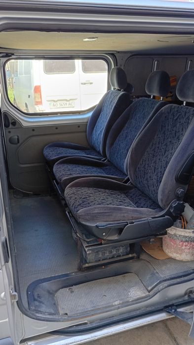 Opel vivaro 2011