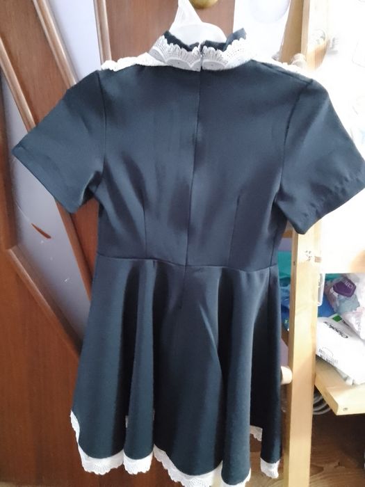 Шкільна форма для дівчаток