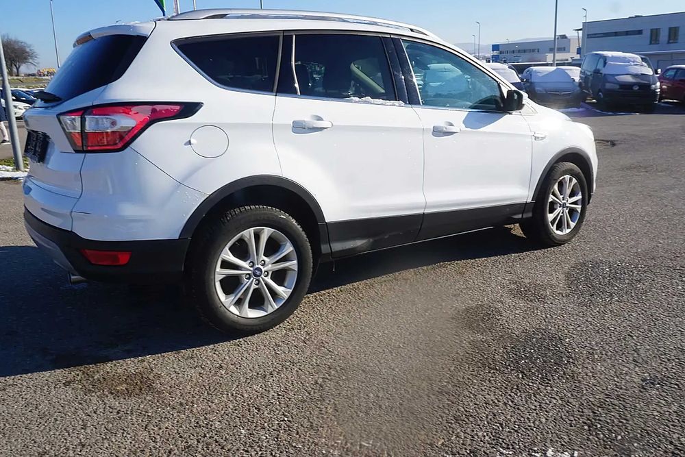 Ford Kuga      2019