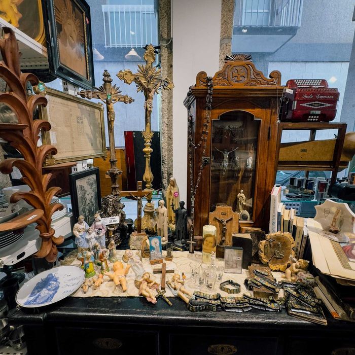 Terço Antigo em Madeira e Metal • Coleção Religiosa • Vintage