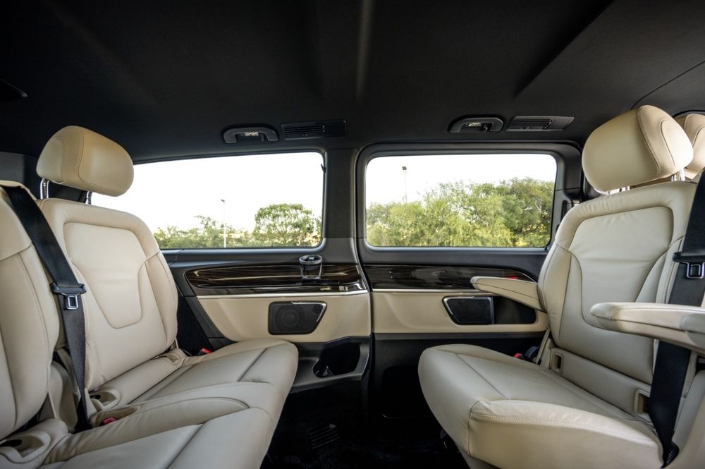 Vendo Mercedes V Class com poucos Kms, zero acidentes.