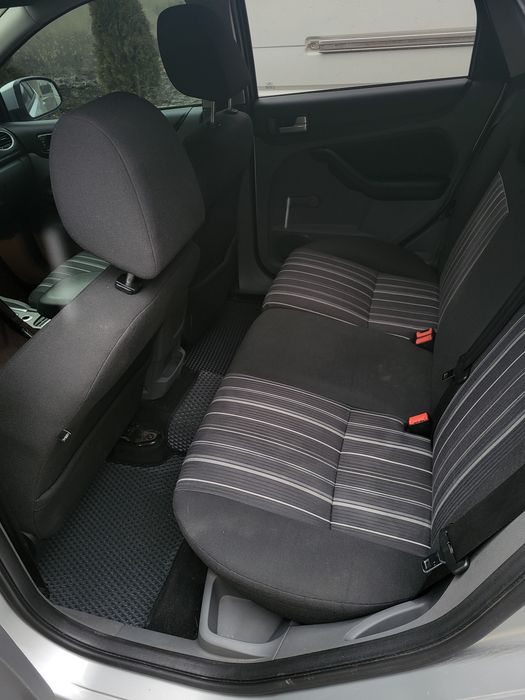 Ford Focus 2010 року