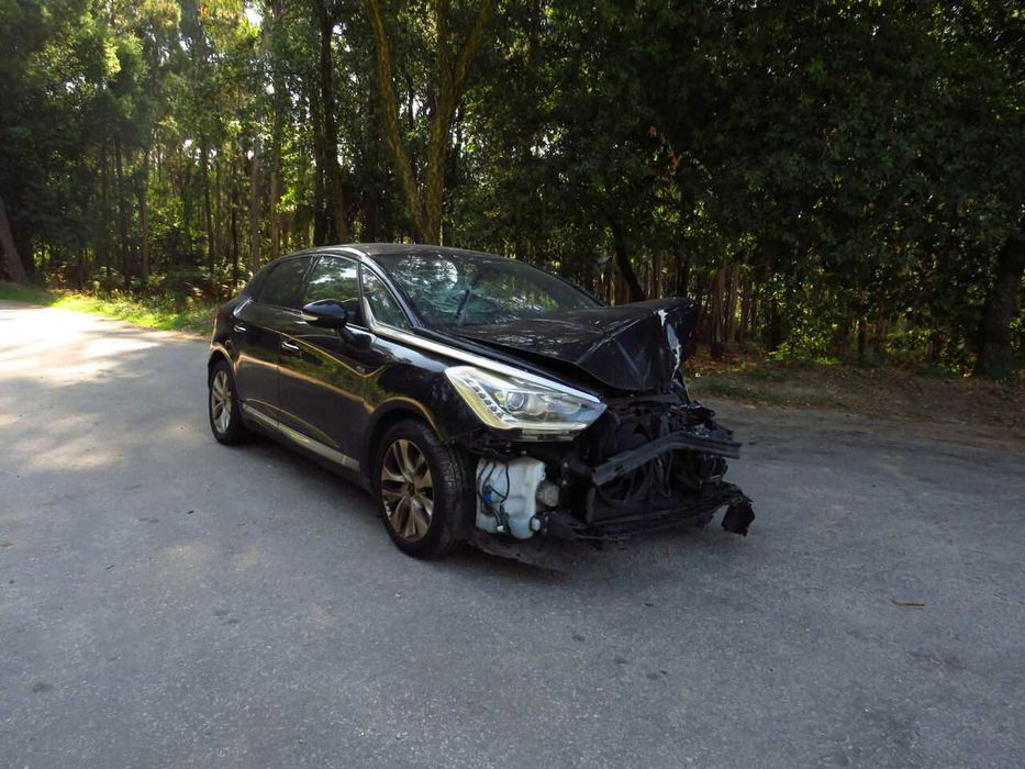 Citroen DS5 2.0 Hibrido de 2013 - Peças Usadas