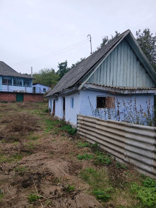 Продам газифікований будинок з приватизованою земельною  ділянкою