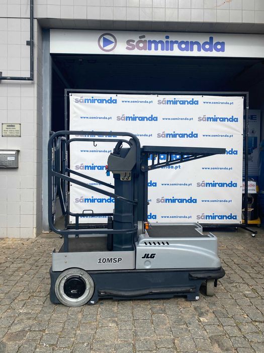 Plataforma elevatória JLG 10 MSP