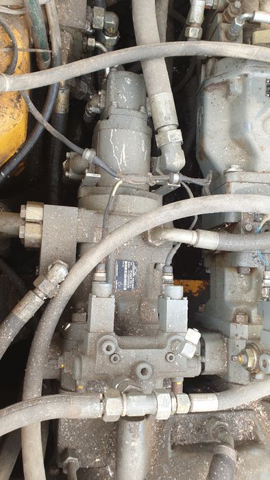 spycharka spych LIEBHERR PR 752 742 BL 732 pompa linde HPV130-01L 2562