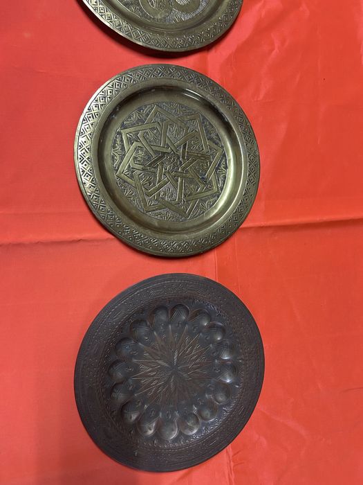 Conjunto de Pratos Marroquinos Decorativos em Metal